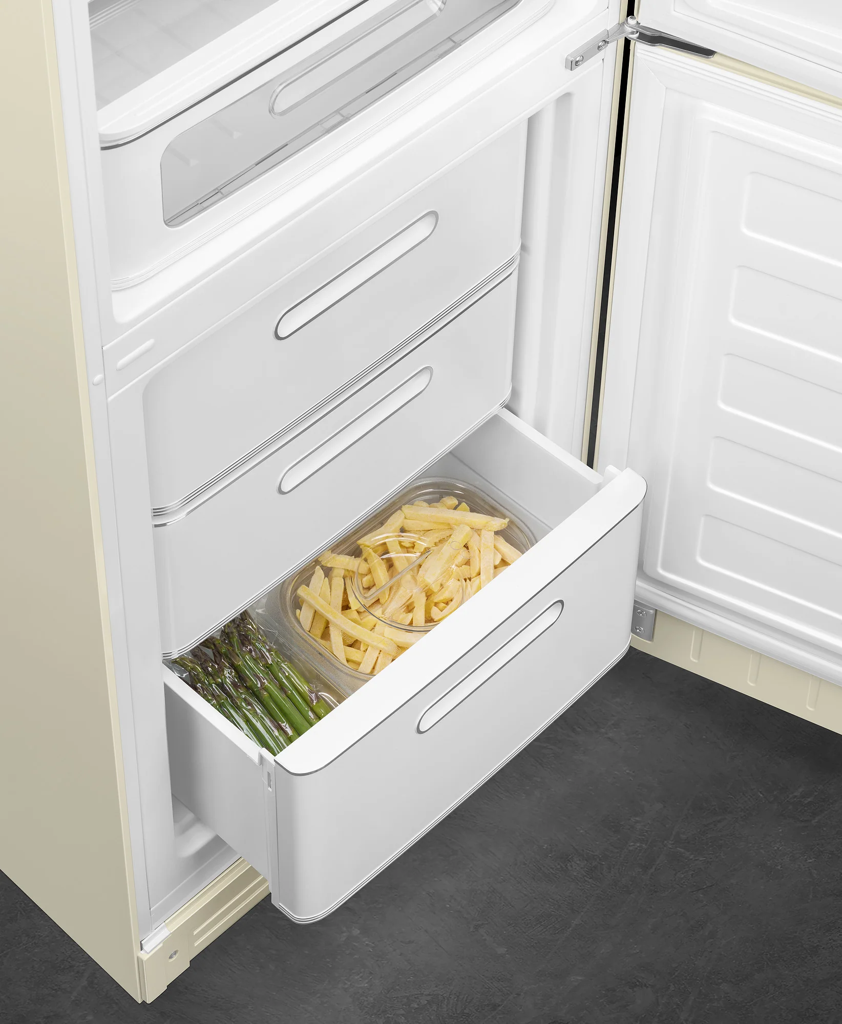 Smeg FAB32RCR5 Retro Fridge Freezer - Image 8